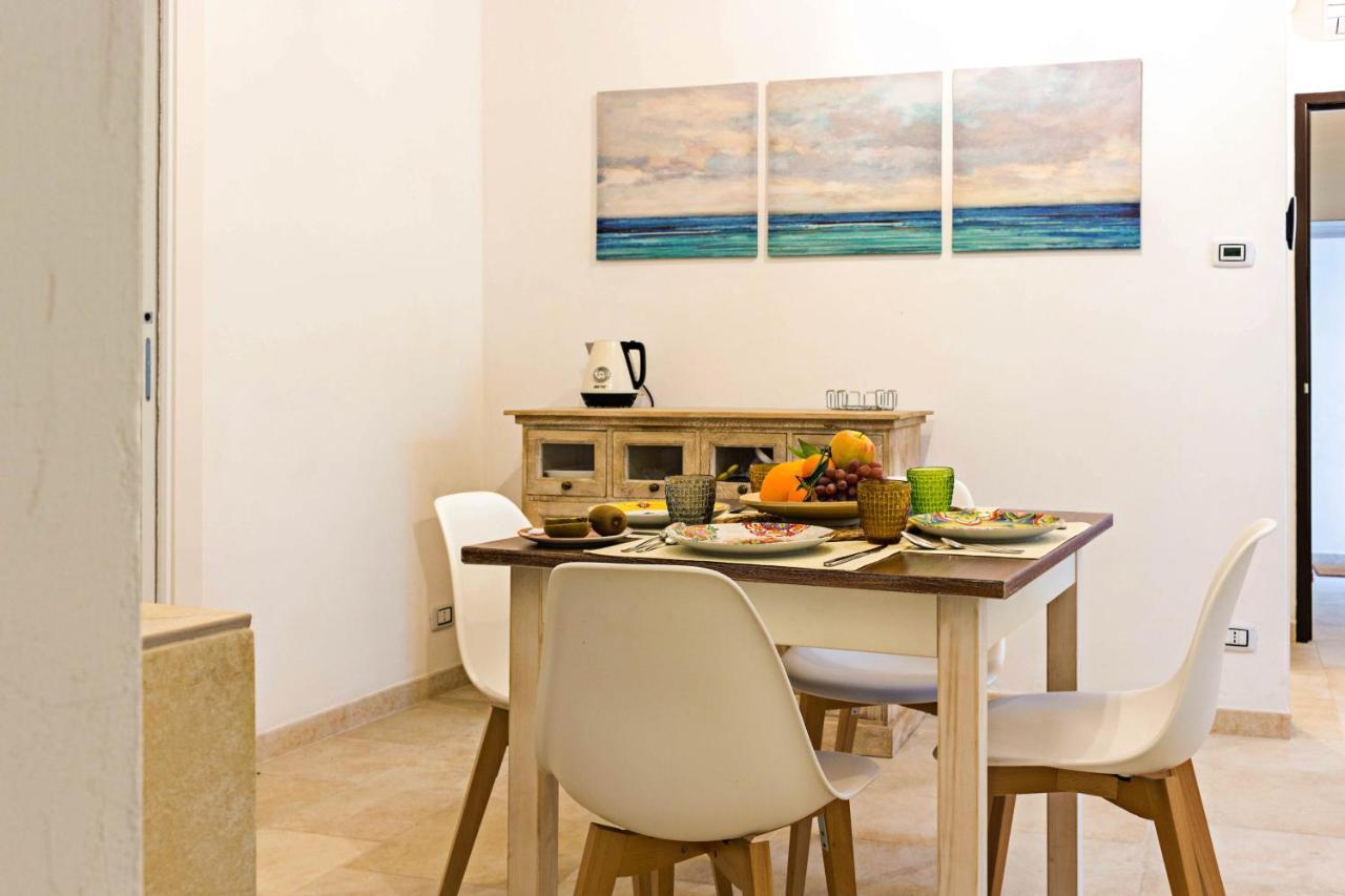 G25 Guesthouse โมโนโปลี ภายนอก รูปภาพ